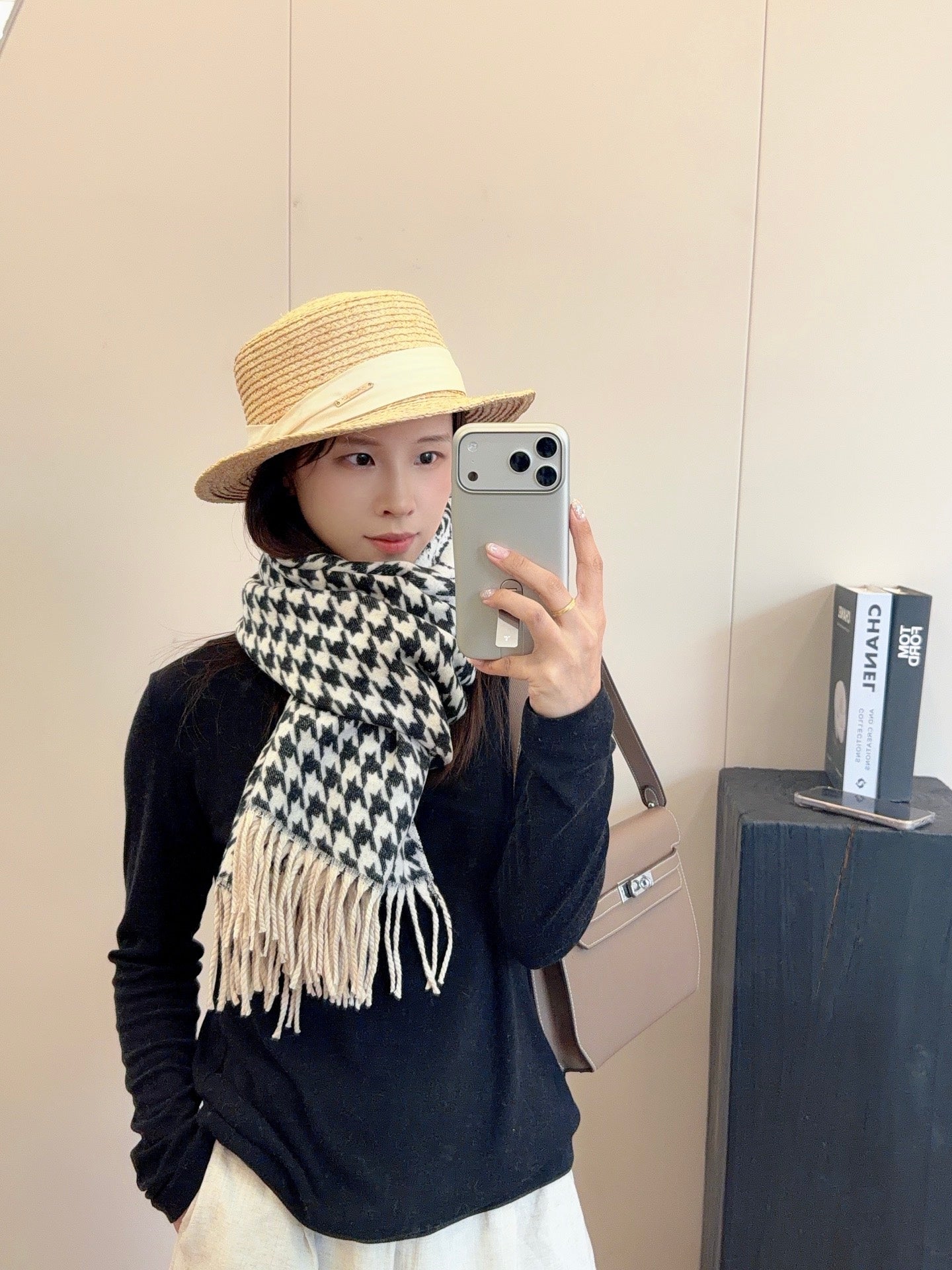 W1R86D24 Popular Winter Scarves