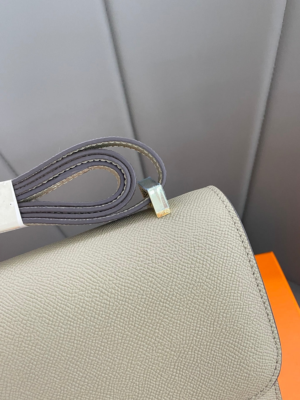 B1N55H64 Popular   leather bag