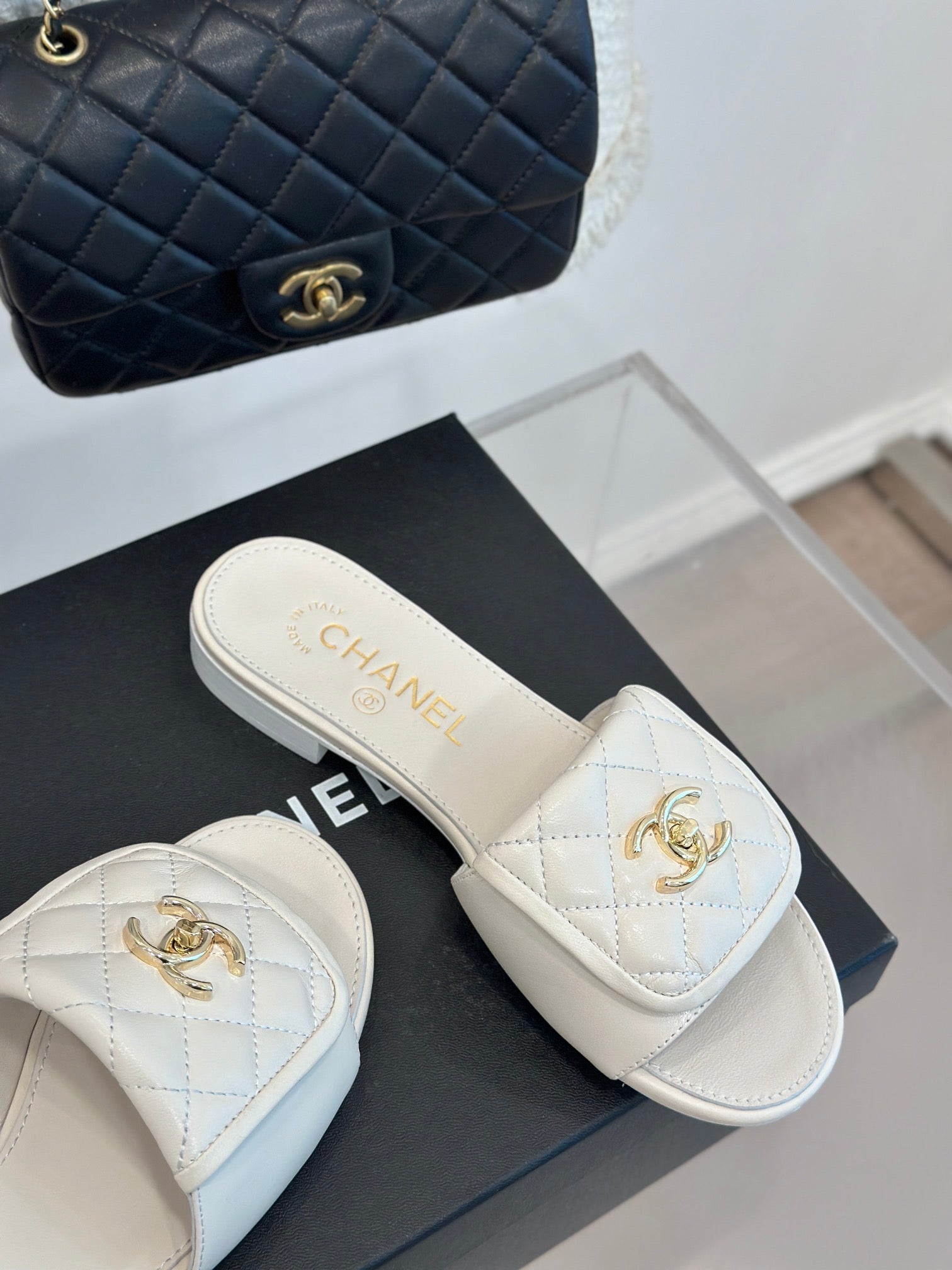 Z1ZC245  Popular Slippers