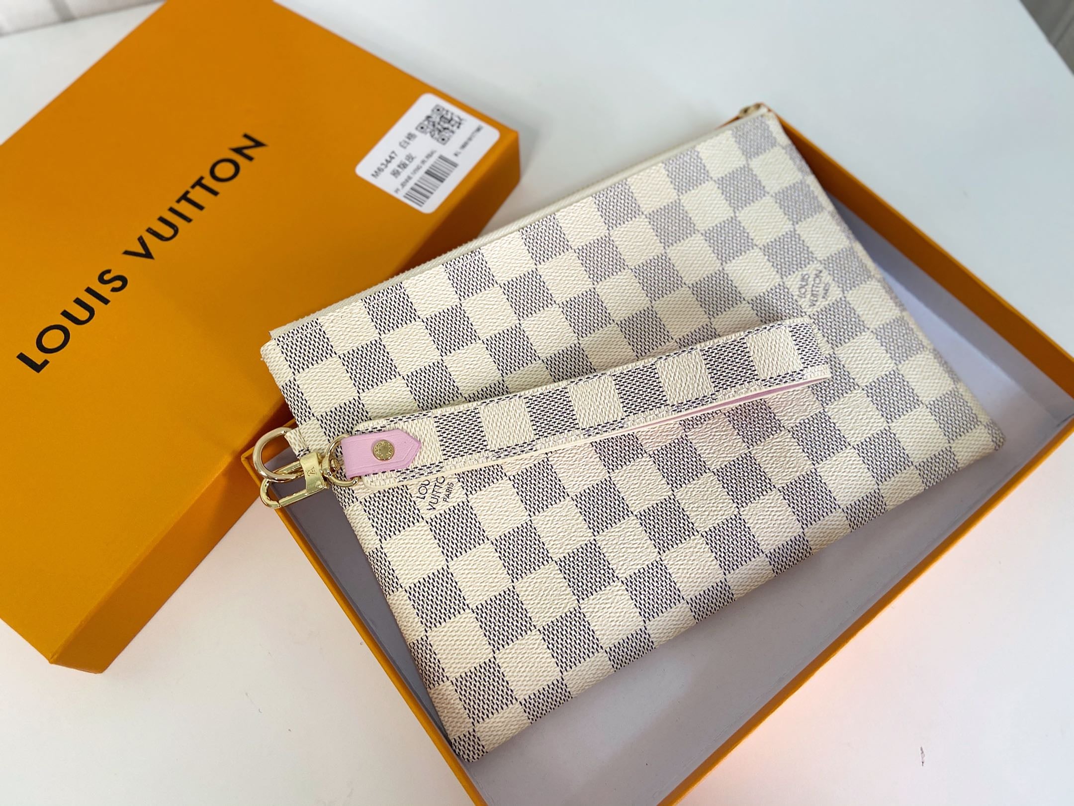 B1P46E52 Popular leather bag