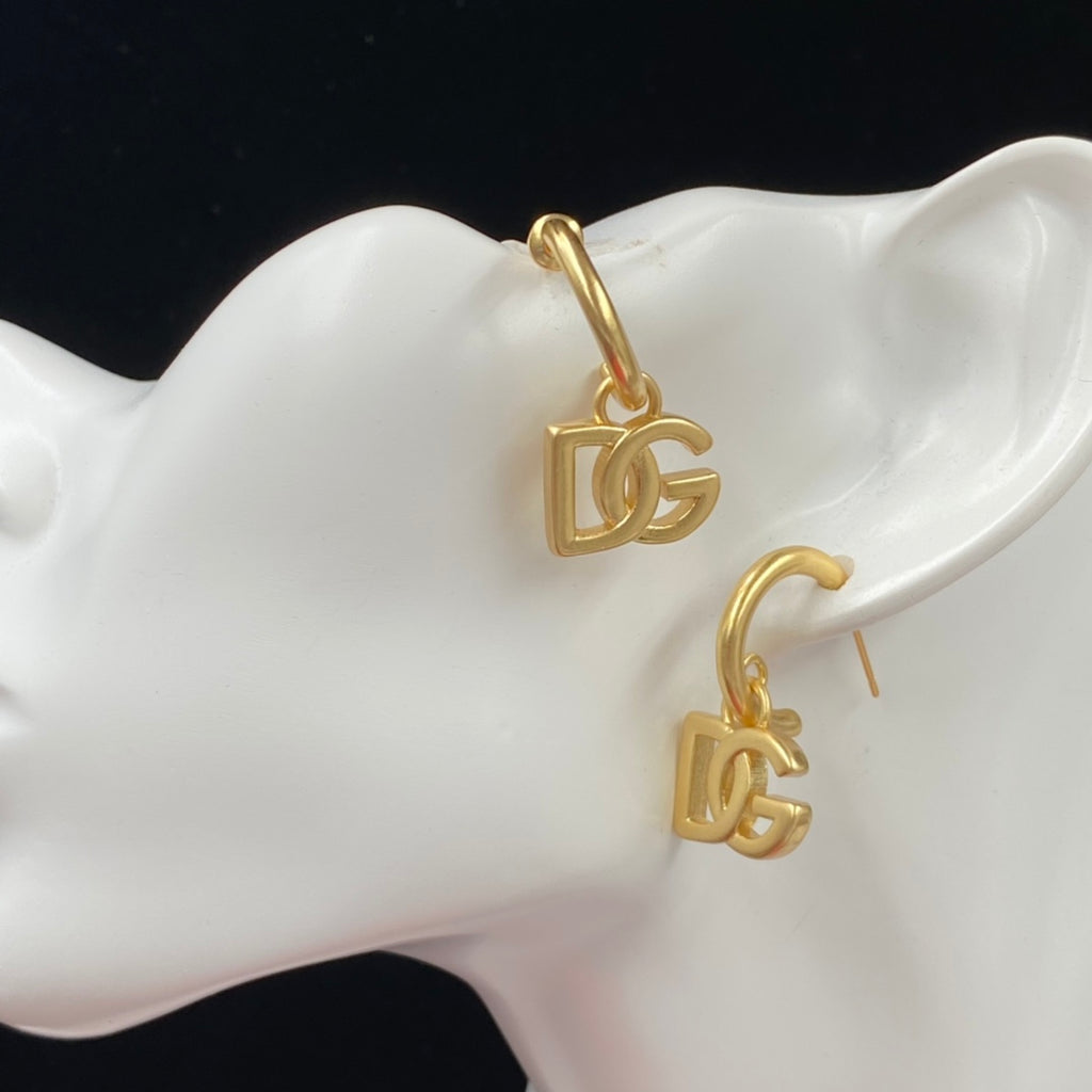 X1X24A585E Popular   Earrings