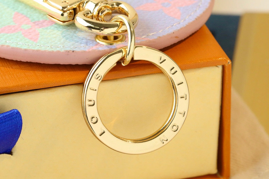 A1Q105E22 Popular bag 's charms accessories