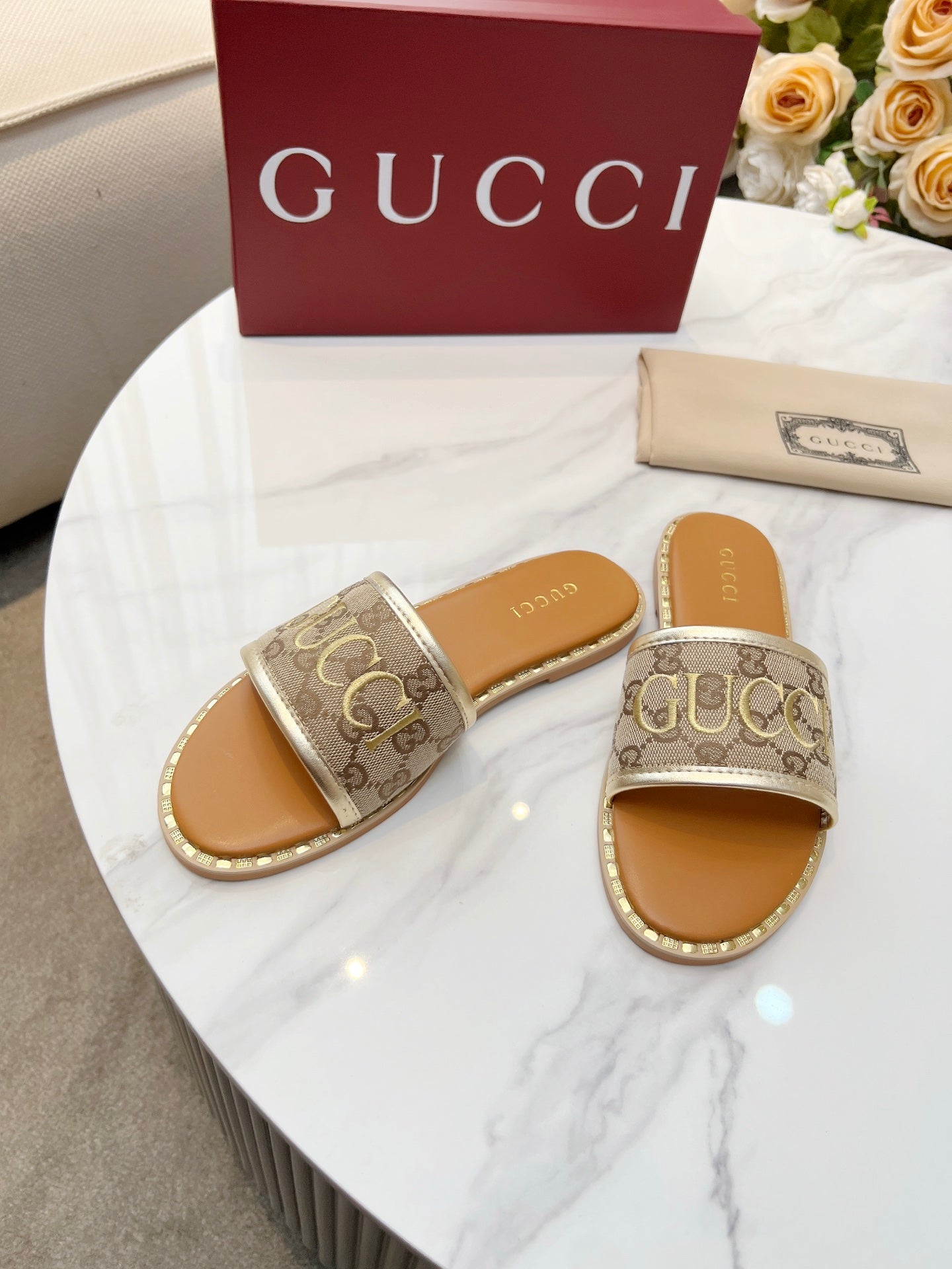 Z2Q55B29 Popular high-quality  Shoes