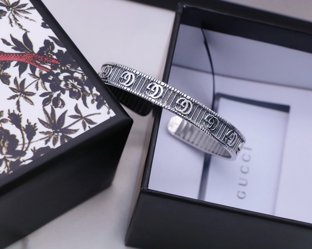X1Z54B411K  Popular Bracelets