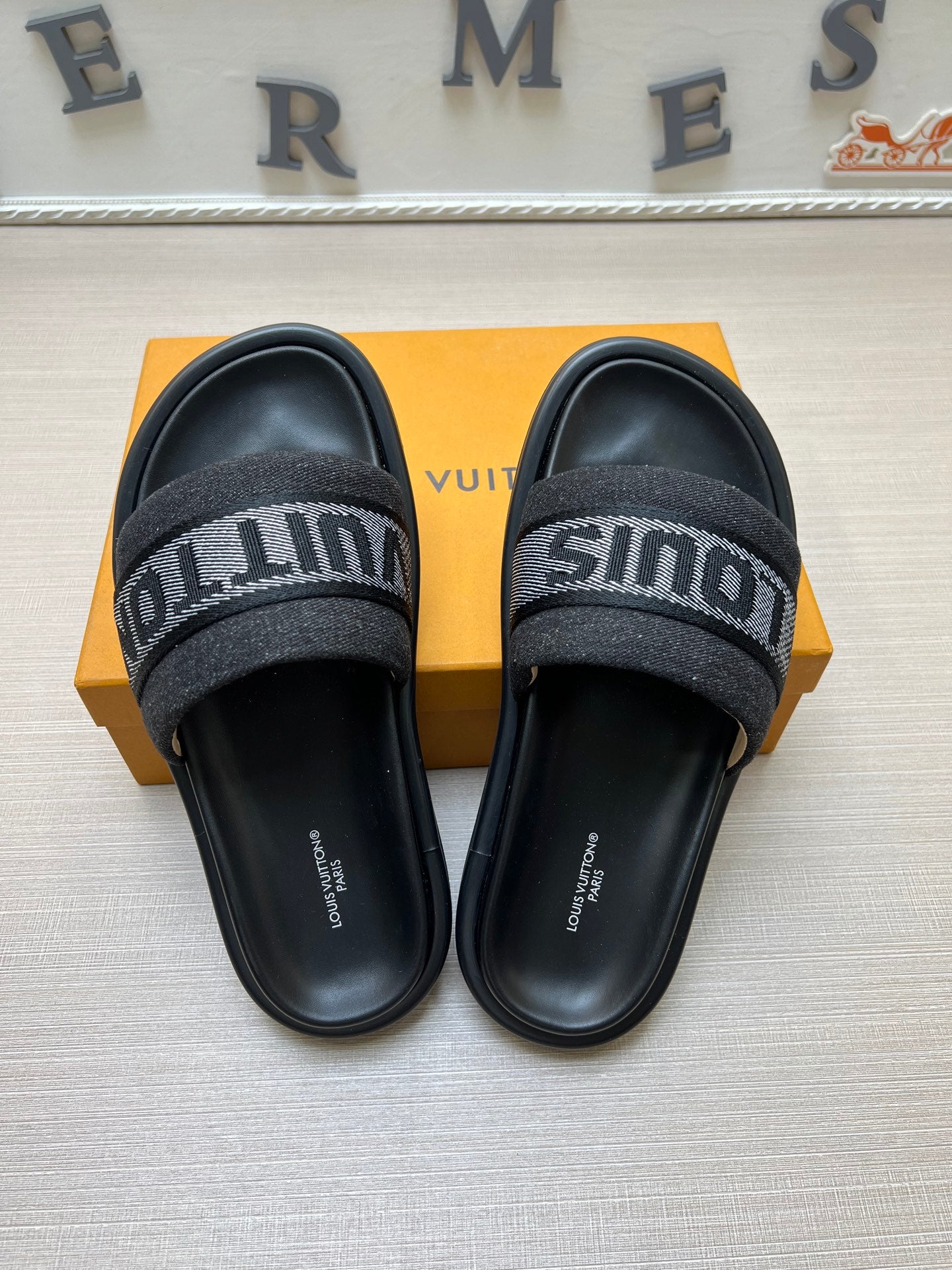 Z5Z35E300 Popular Slippers