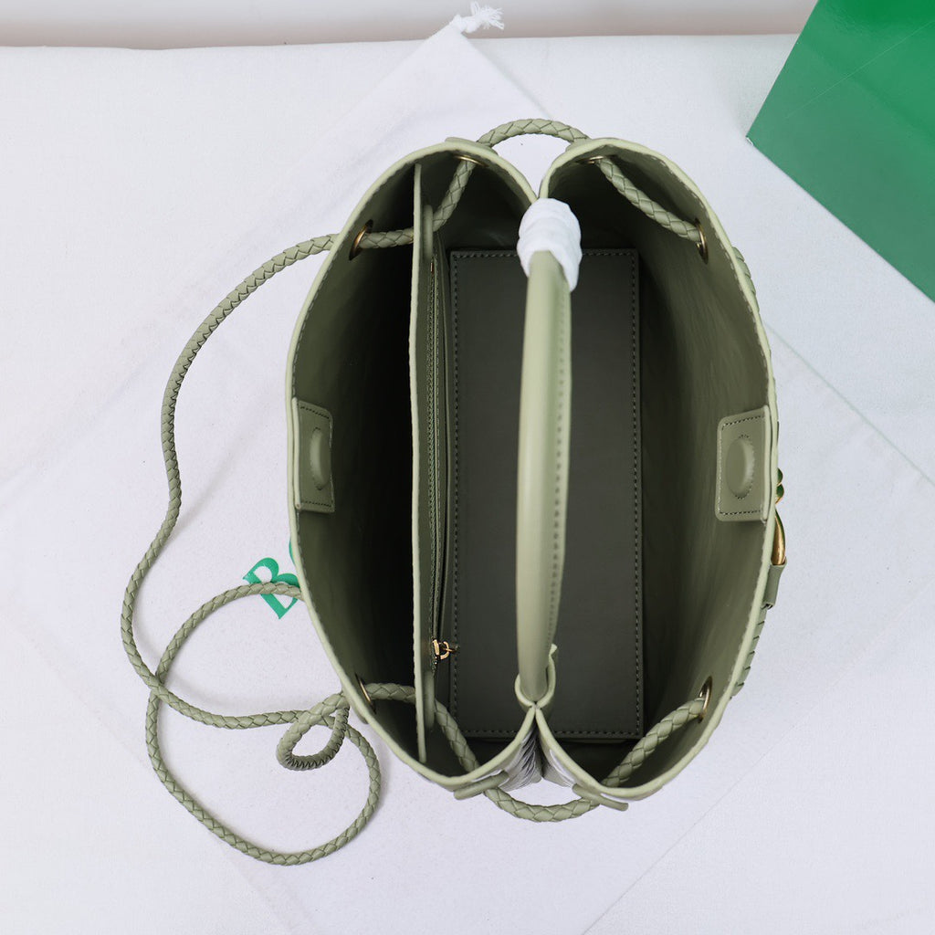 B1X104A80 Popular  leather bag