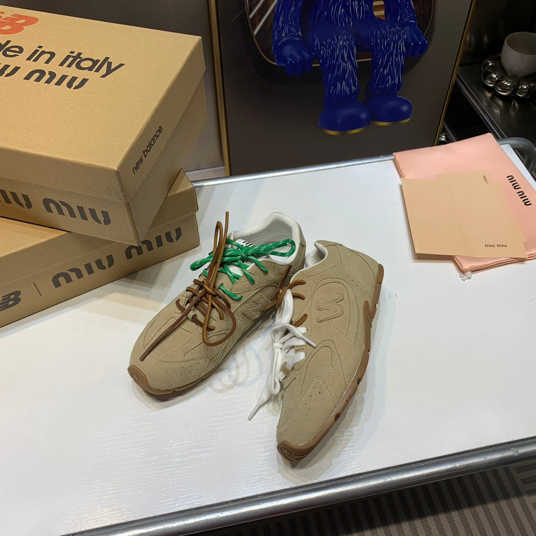 Z1P54A118 Popular shoes