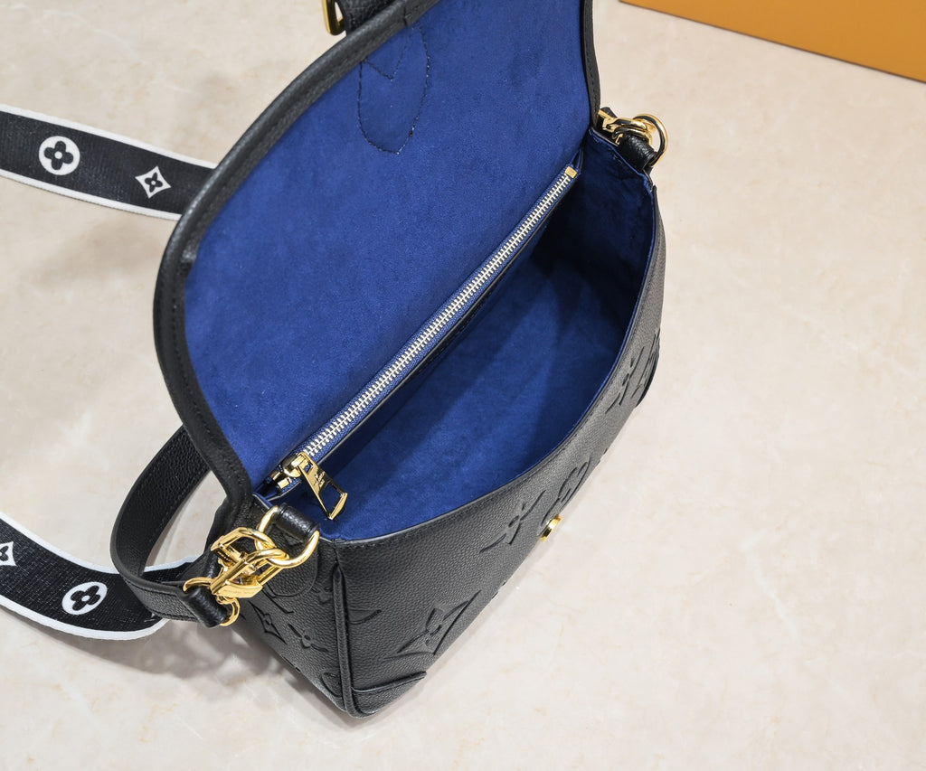 B1P36E40 Popular leather bag