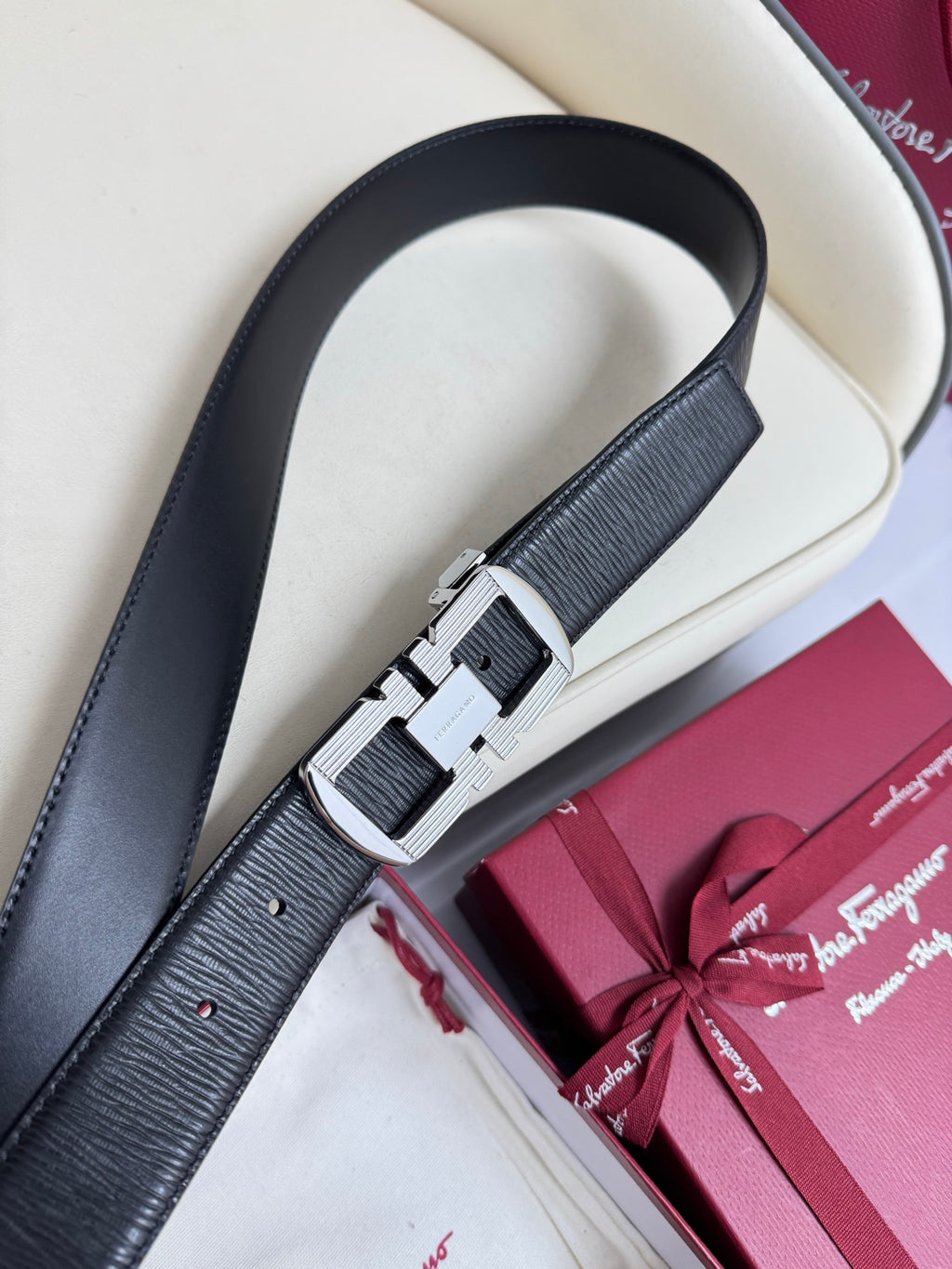 P1Q115A54 Popular High quality belt With full package