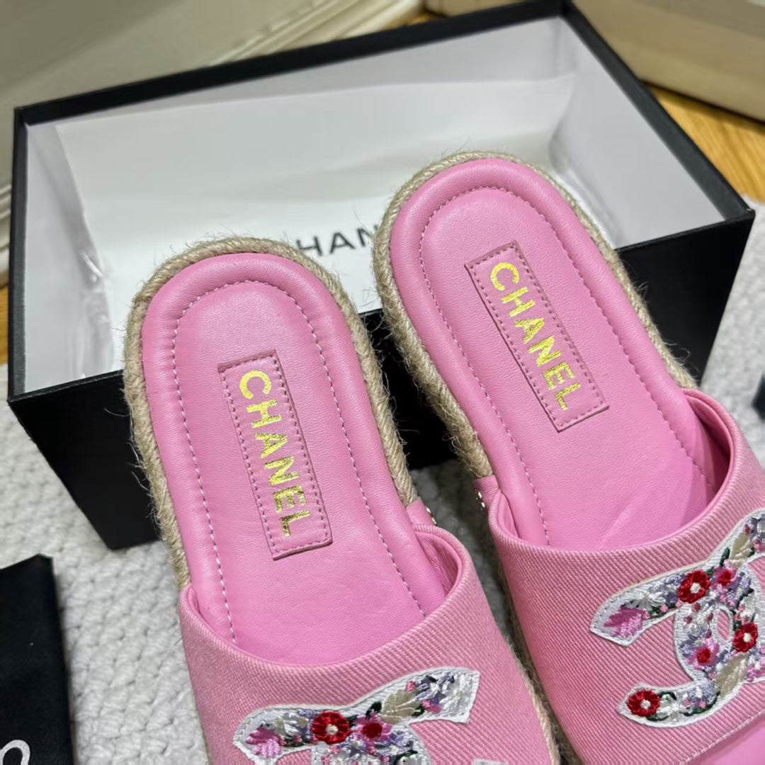 Z2Q55C43 Popular leather shoes