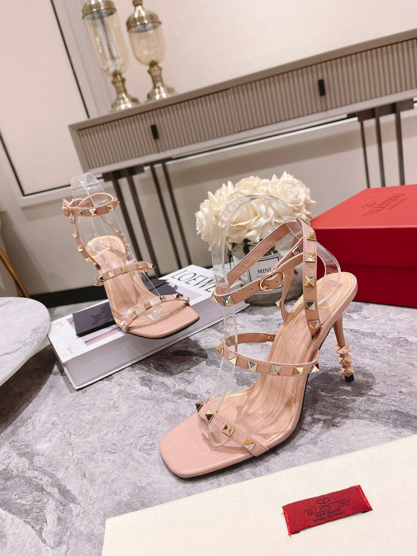 Z2Q55VL56 Popular  leather High heels