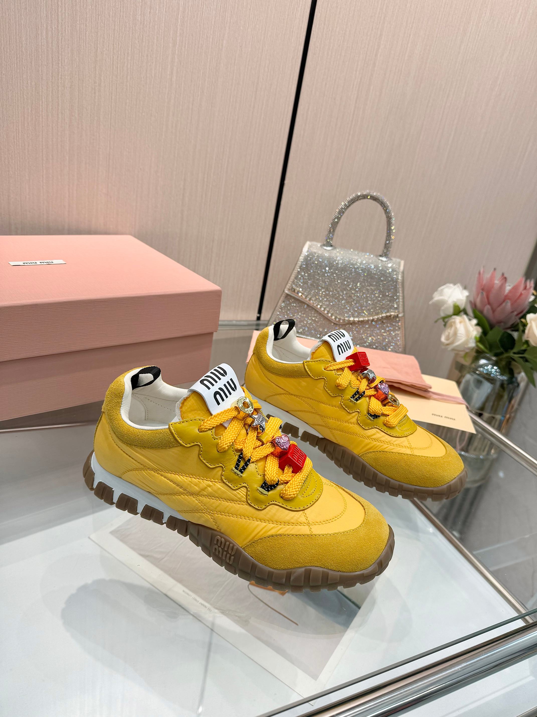 Z2Q95A17 Popular high-quality shoes