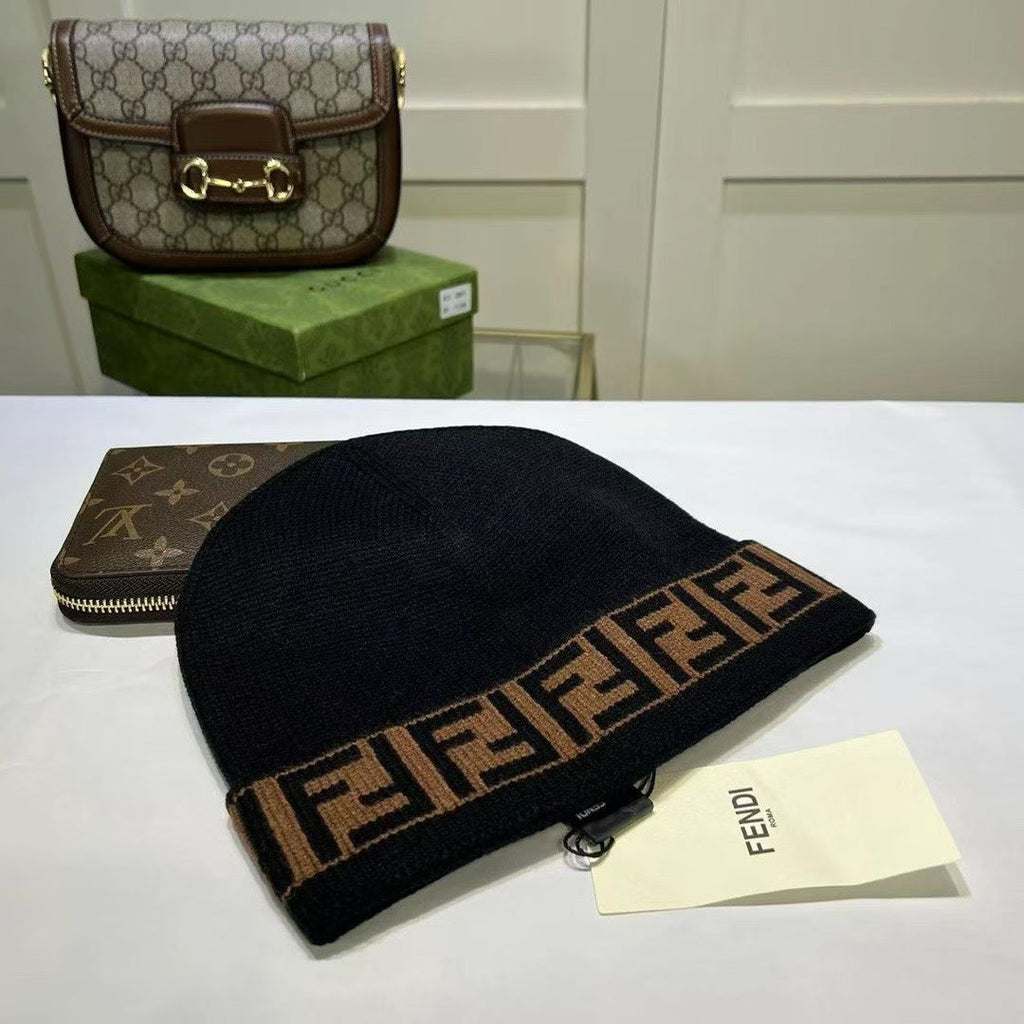 M1R86F44 Popular hats