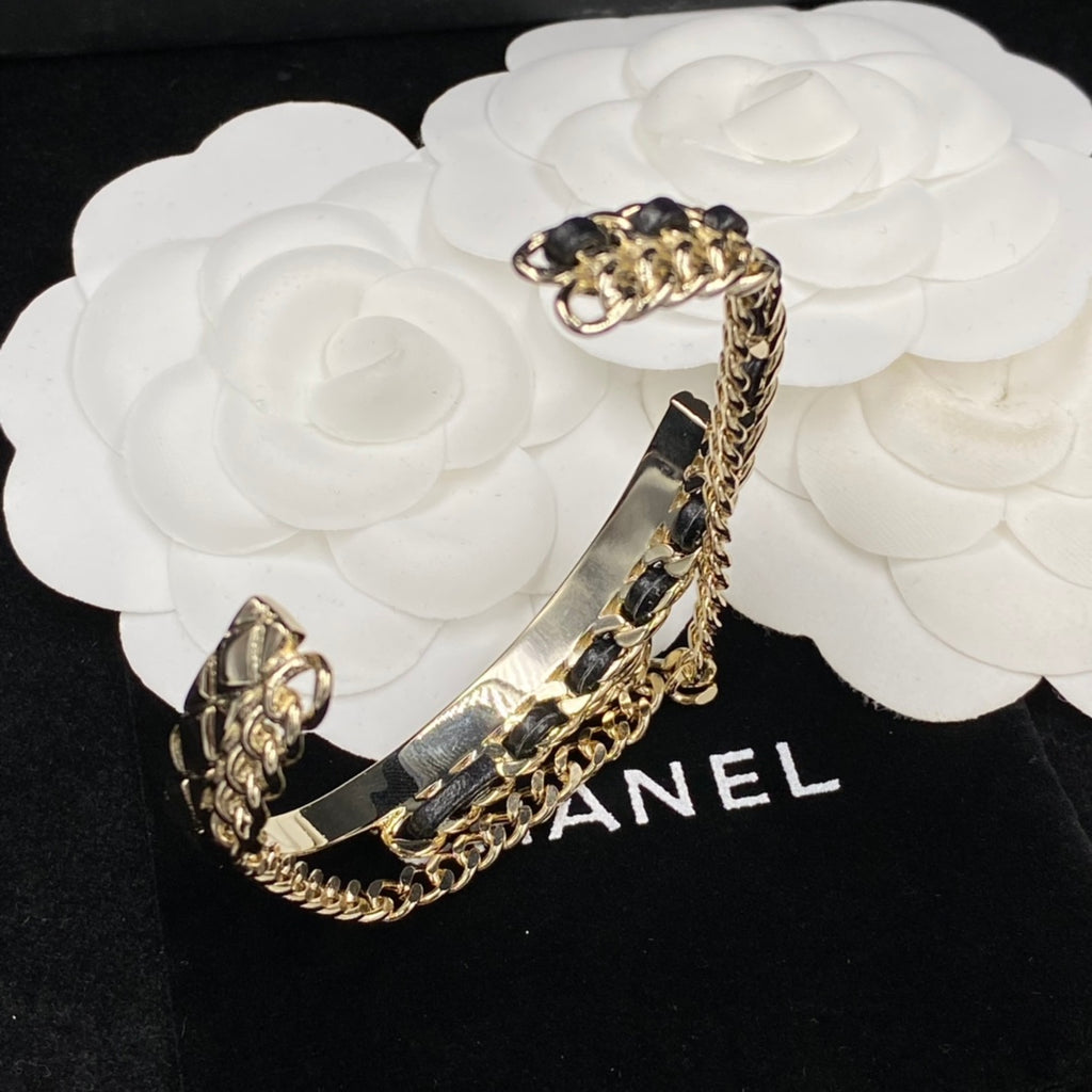 X1N36C52K Popular  Bracelets