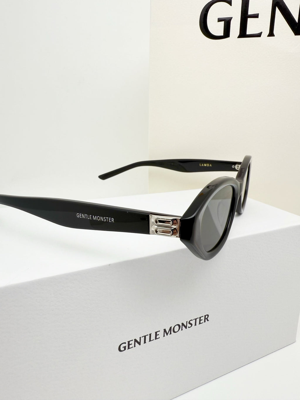 T1N36A76 Popular Sunglasses