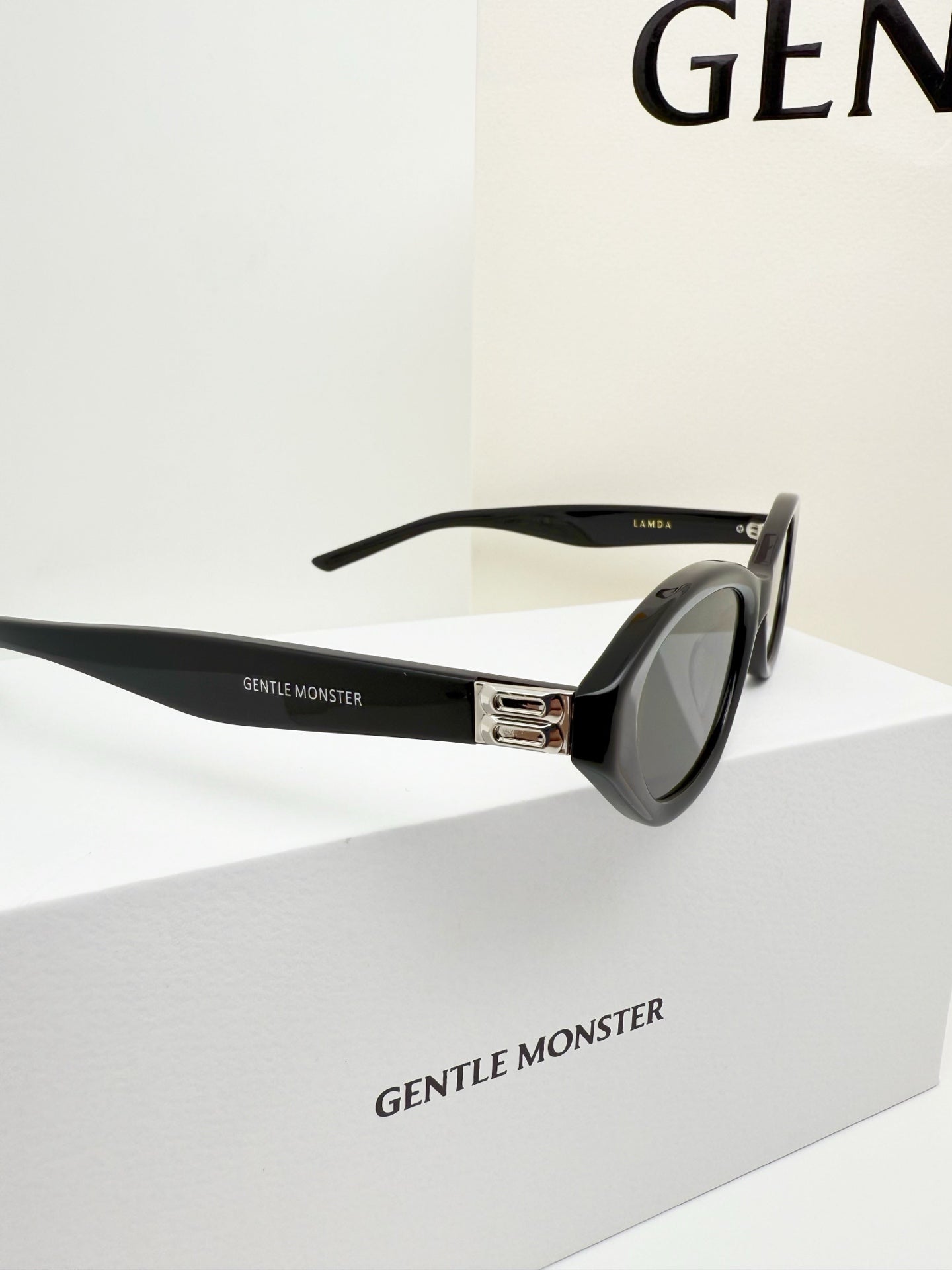 T1N36A76 Popular Sunglasses