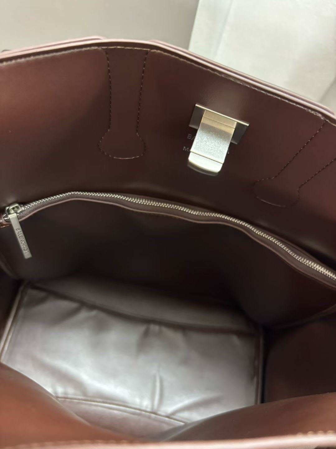 B1P36J121 Popular leather bag