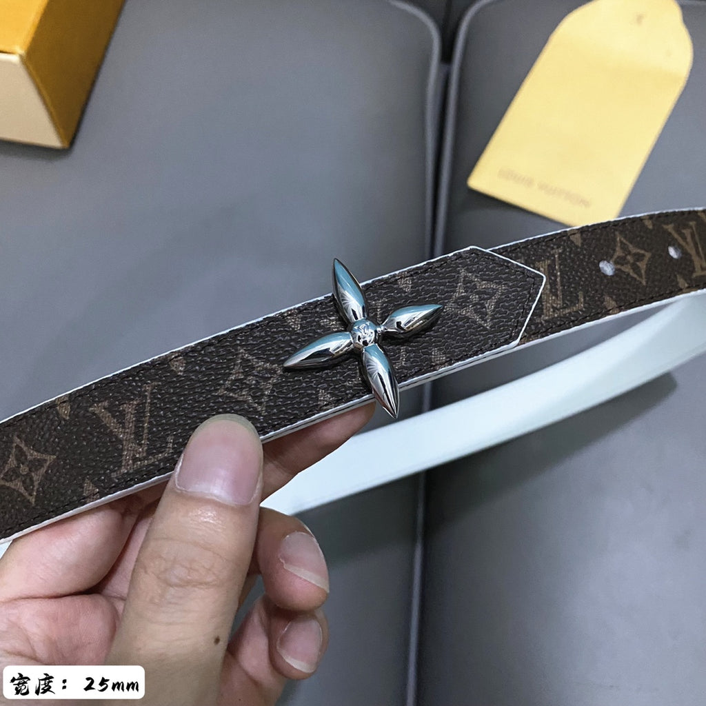 P1Q64E51 Popular  High quality belt With full package