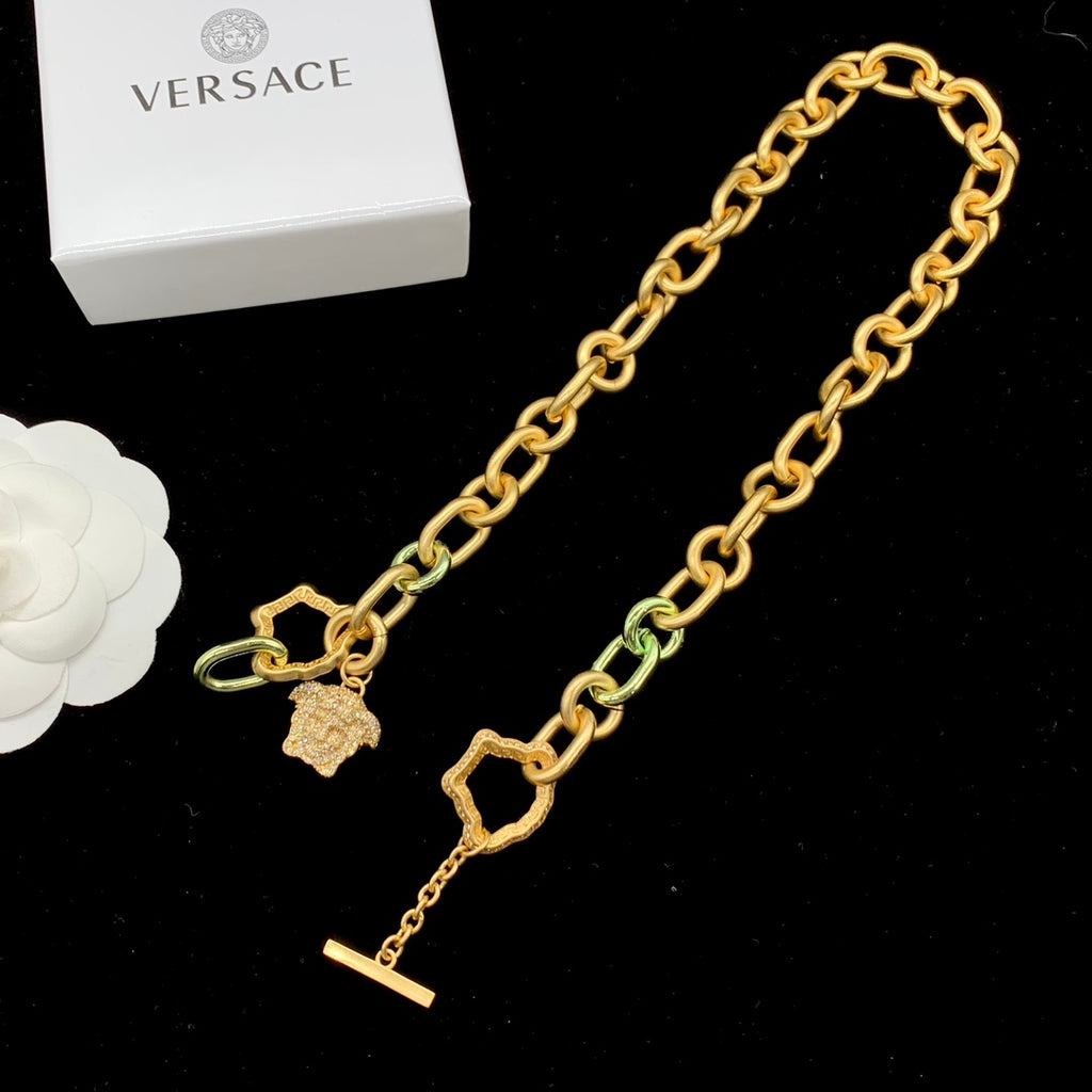 X1R75V71X Popular   Necklace .  Bracelets.Earrings .