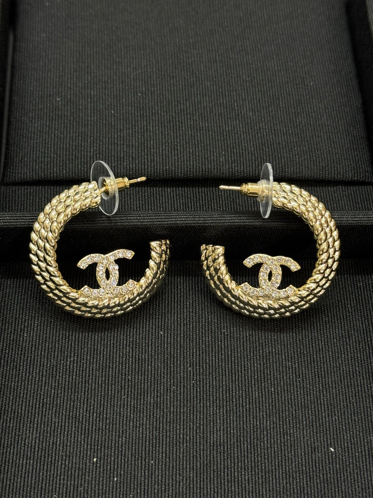 X1Z95C52E Popular Earrings