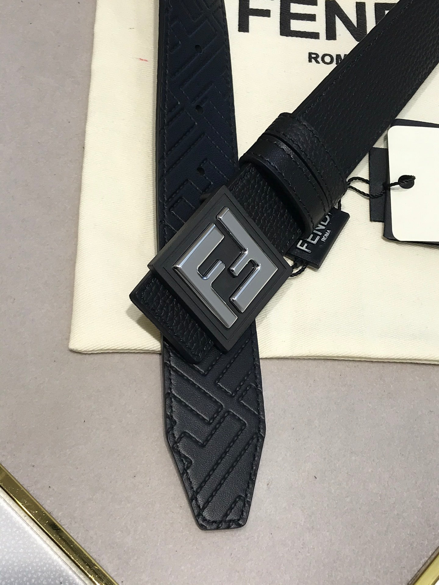P1Q64F85 Popular  High quality belt With full package