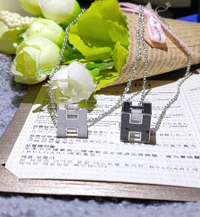 X1Q85H322X Popular Necklaces