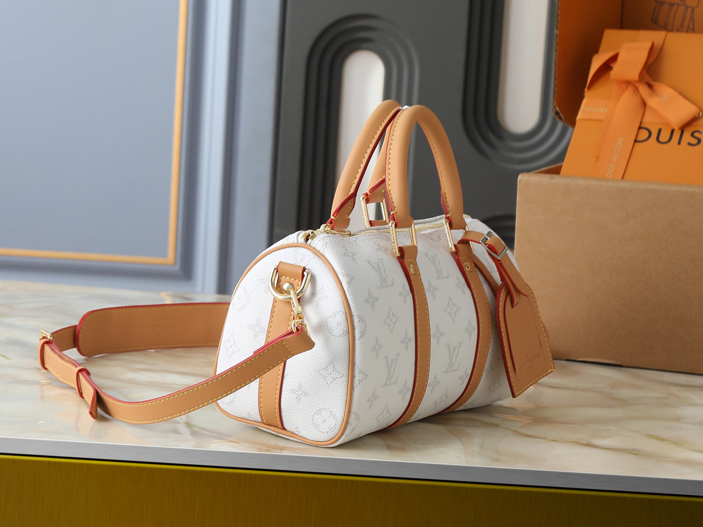 B1R76E53 Popular leather bag