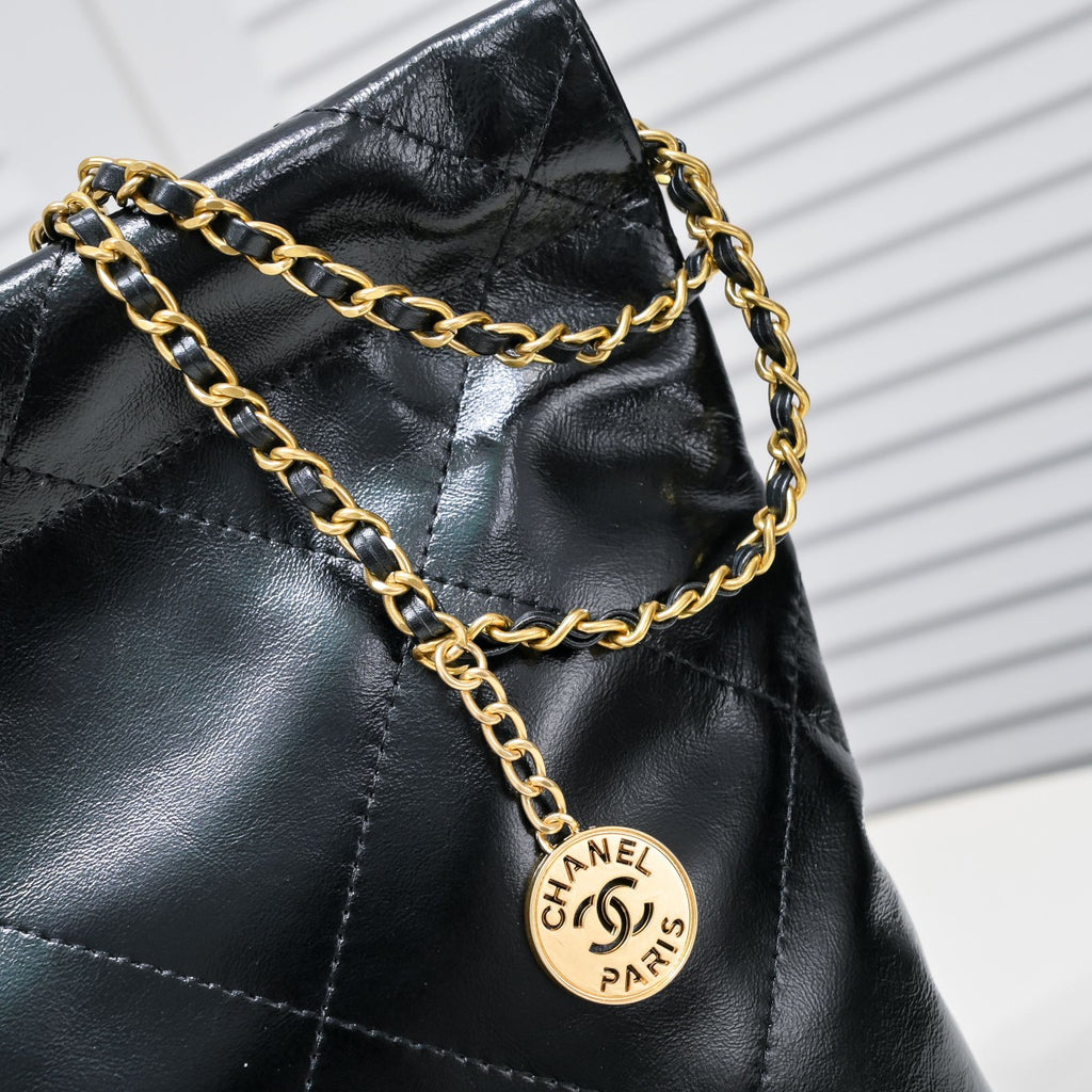 B1X43C70 Popular  leather bag 