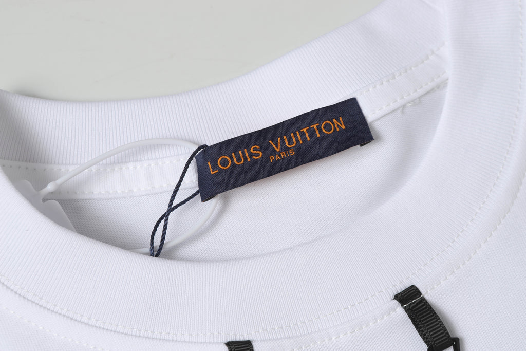 U1R45E145 Popular T-shirt