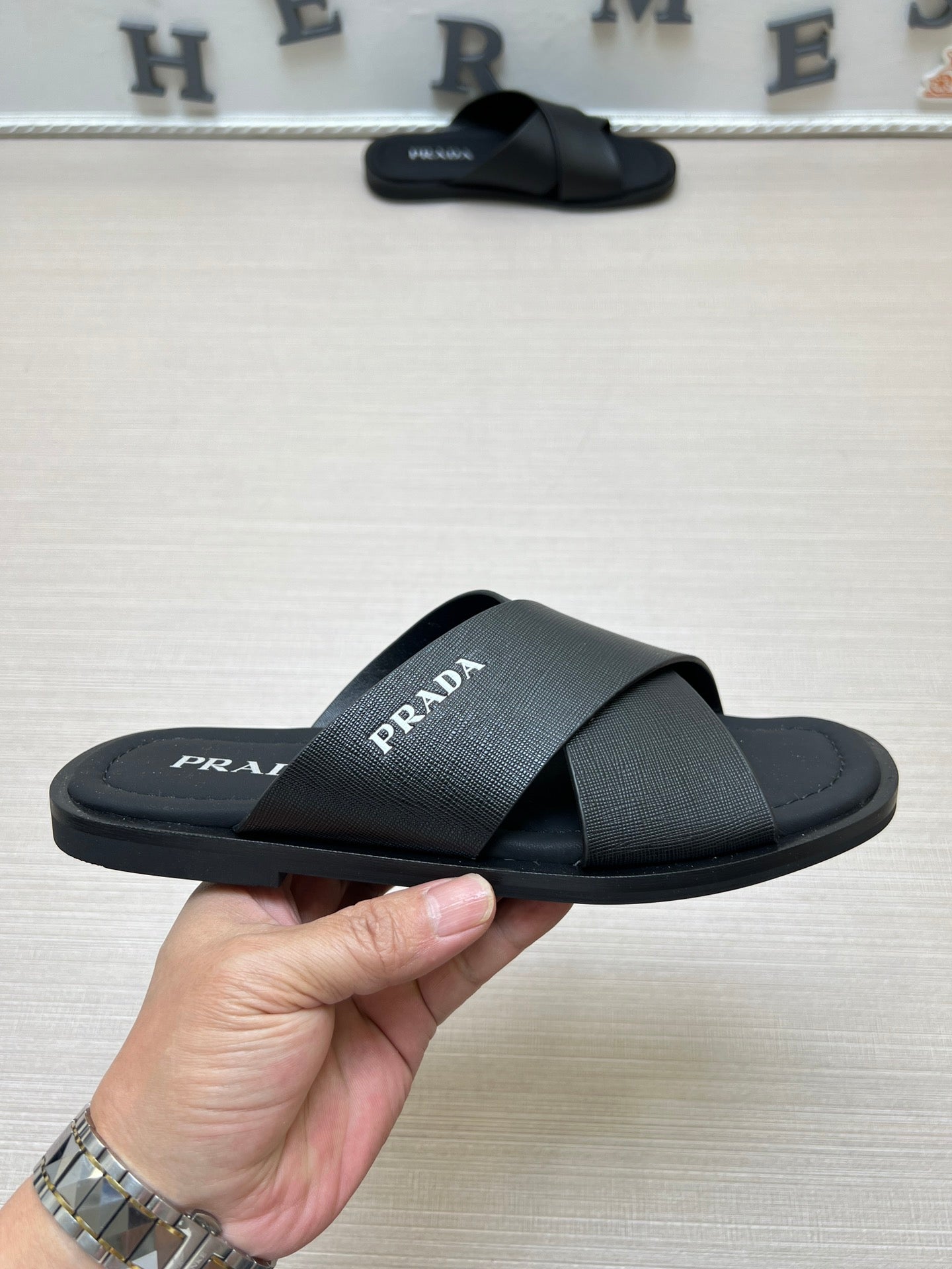 Z5ZPD72  Popular slippers