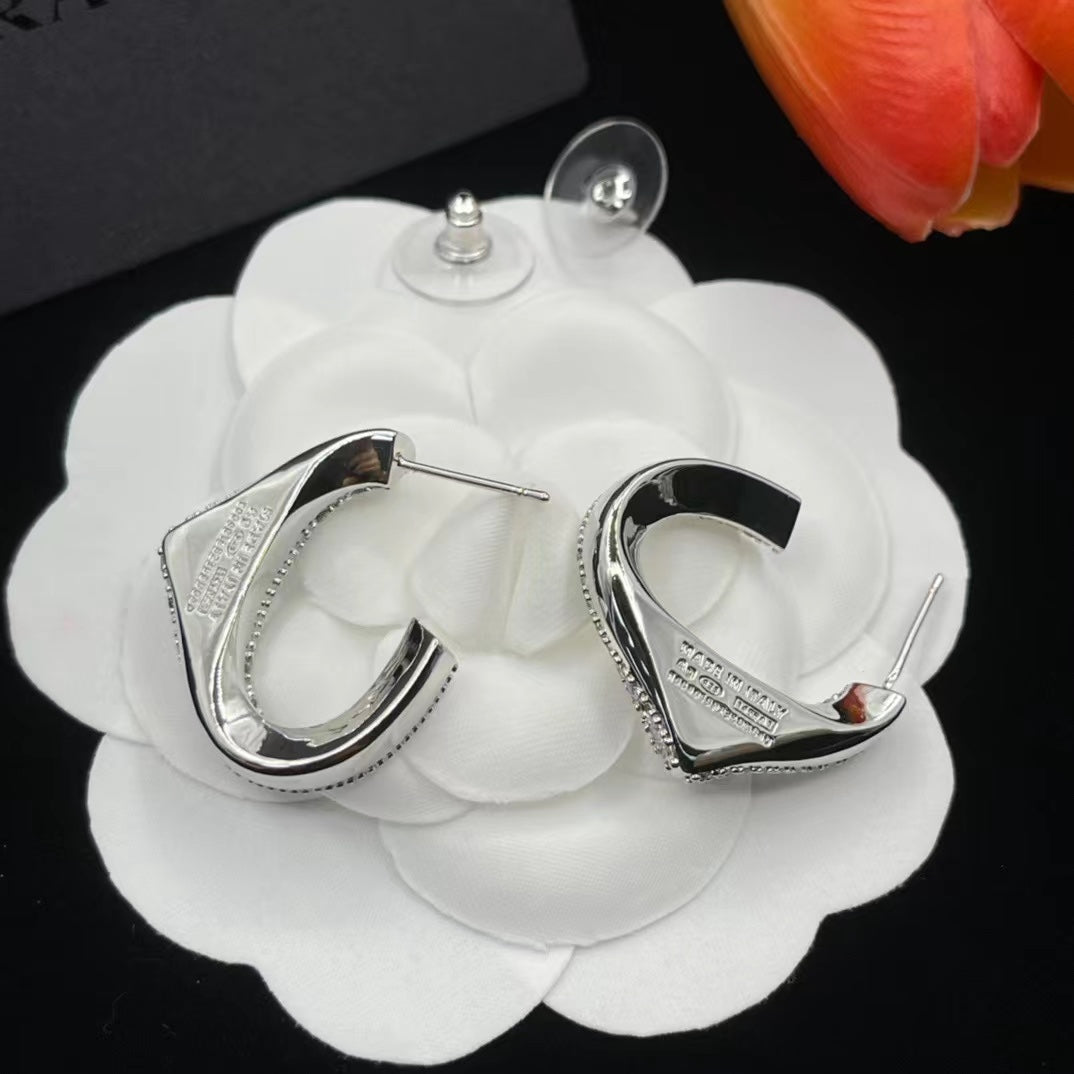 X1Z94PD816E Popular Earrings