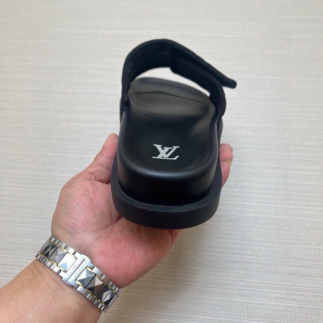Z5LE210 Popular Slippers