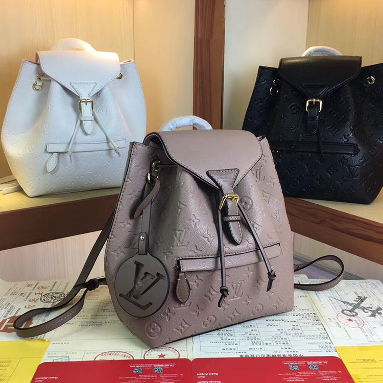 B1P20E6 Popular  leather backpacks