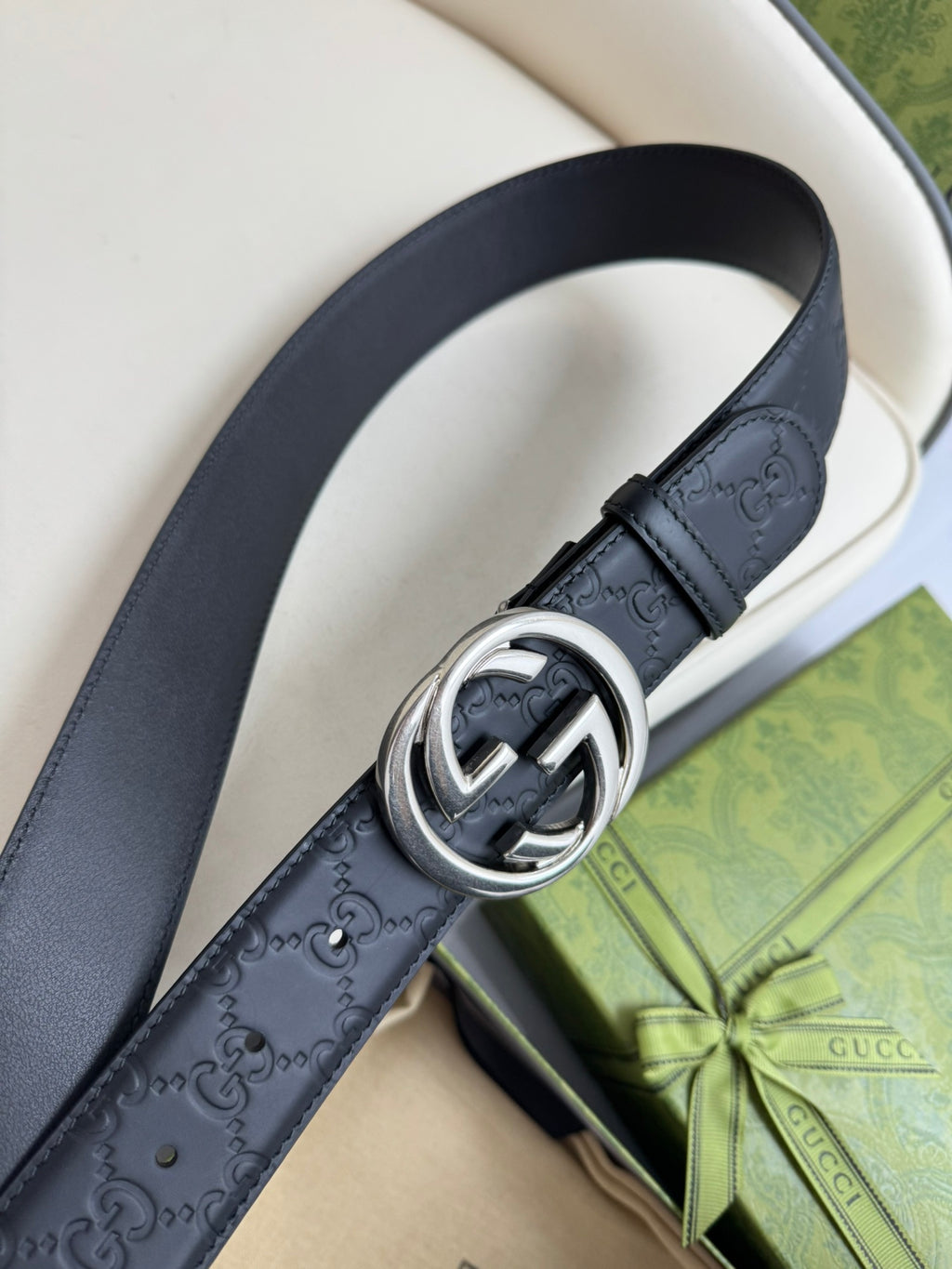 P1R55B241 Popular  High quality belt With full package