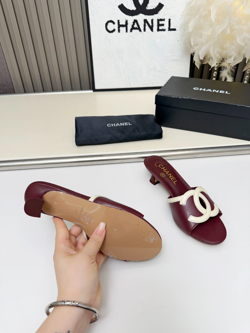 ZPX76C4  Popular high-quality leather slippers