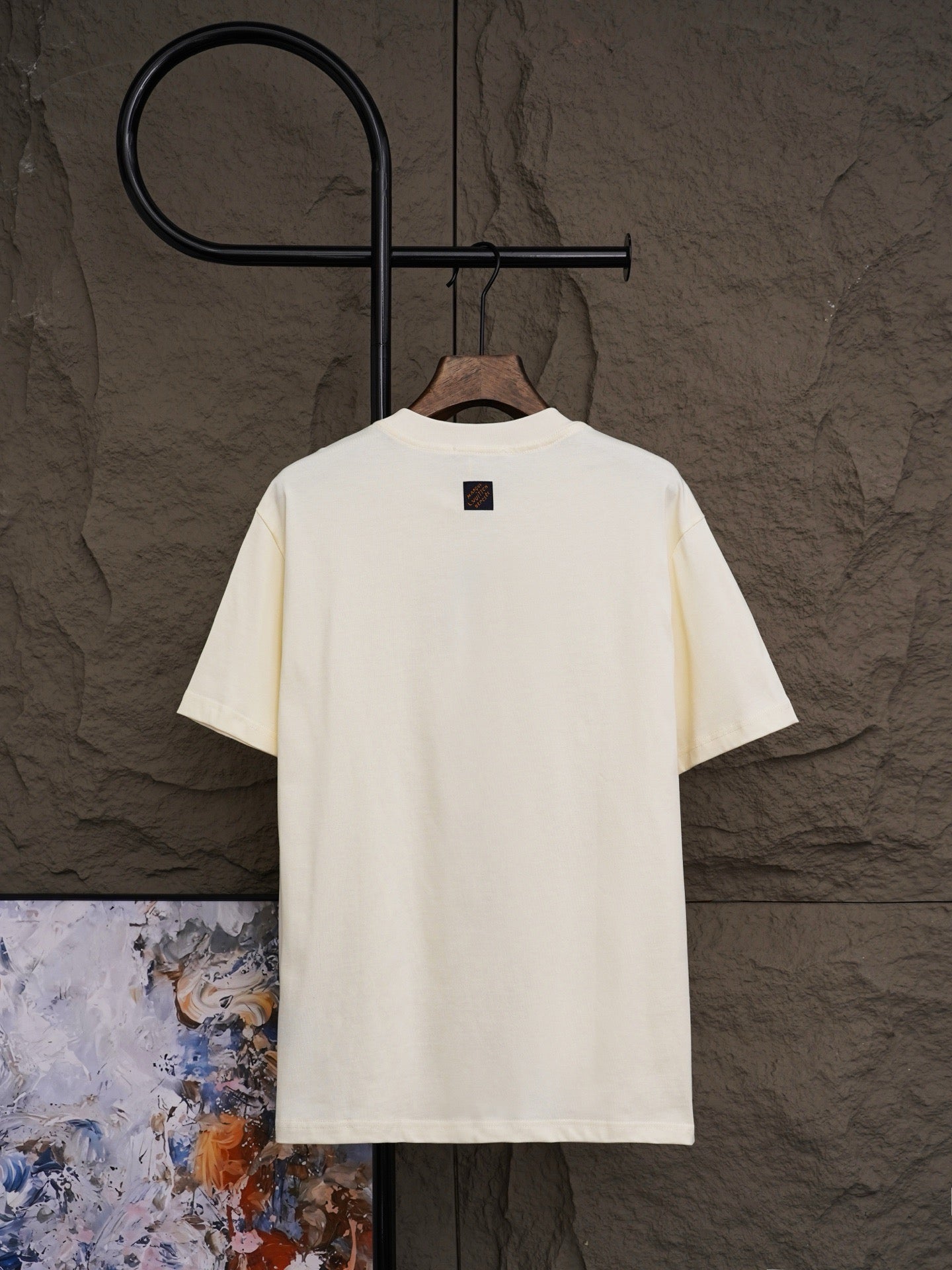 U1R76E19 Popular T-shirts