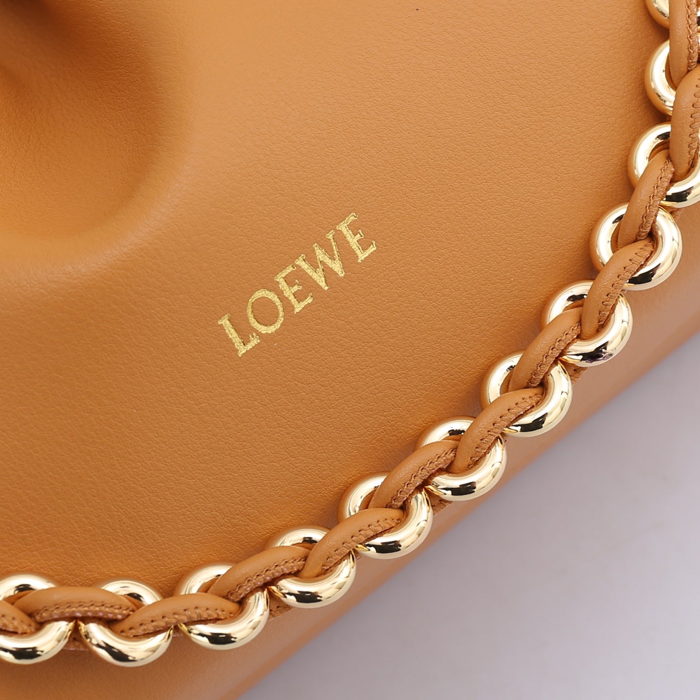 B1R66A8 Popular leather bag