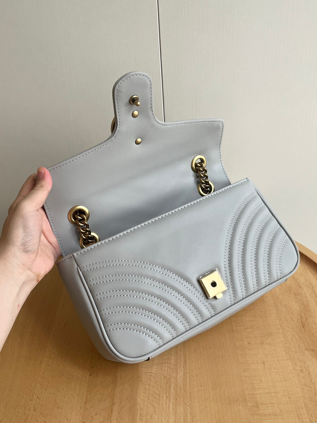 B1X54B444 Popular leather bag