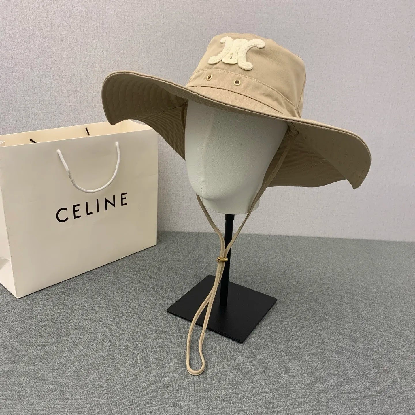 M1Z45N558 Popular hats