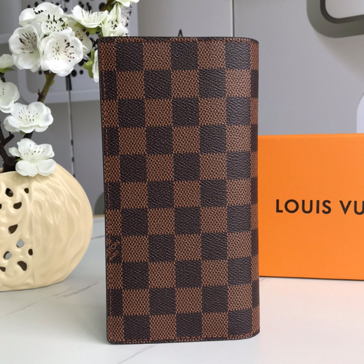 B1X31E2 Popular leather wallets