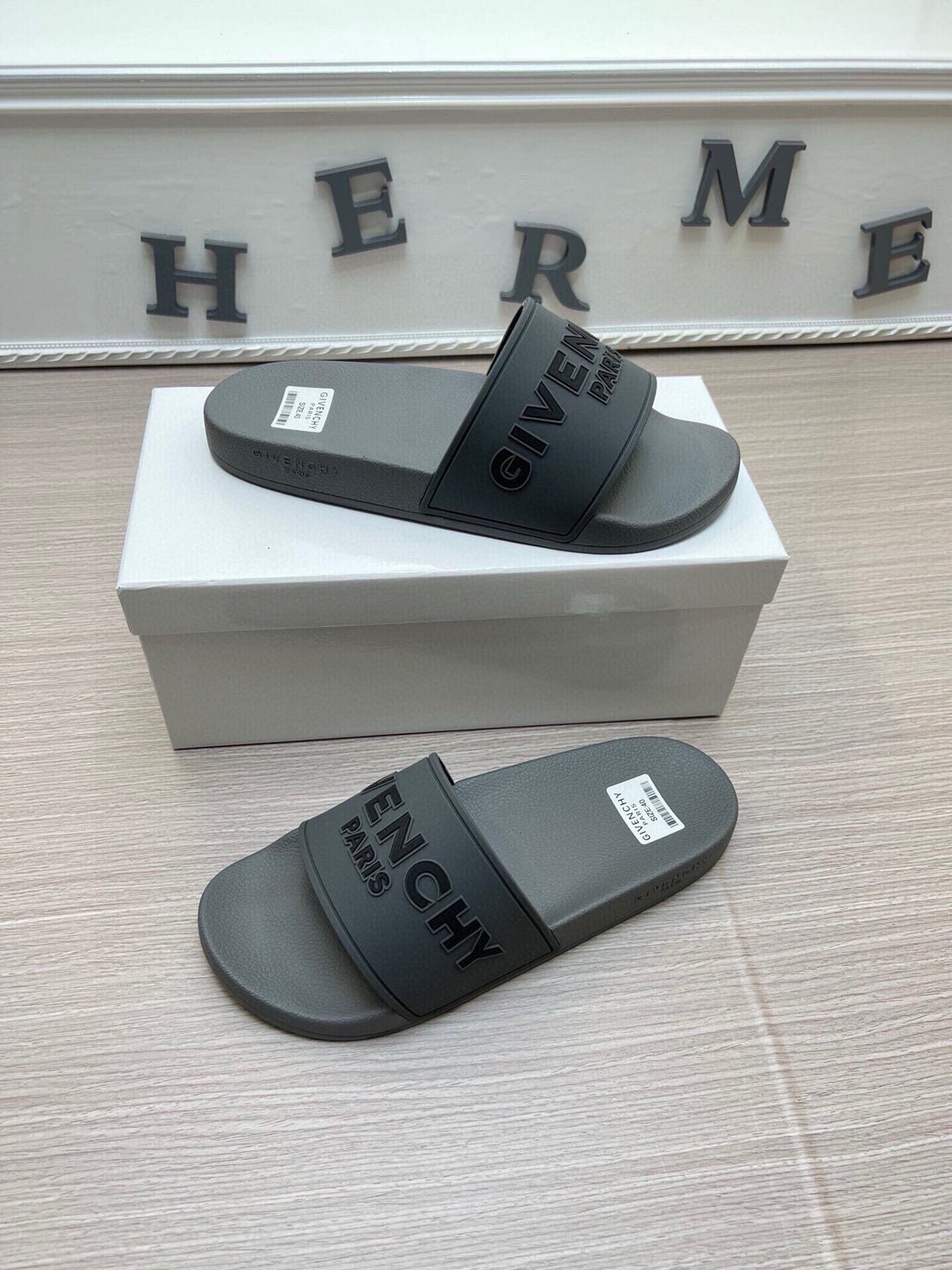 Z5Z35GV263  Popular Slippers