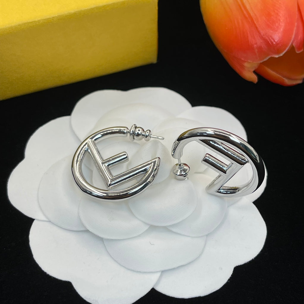 X1Z94F647E Popular  Earrings