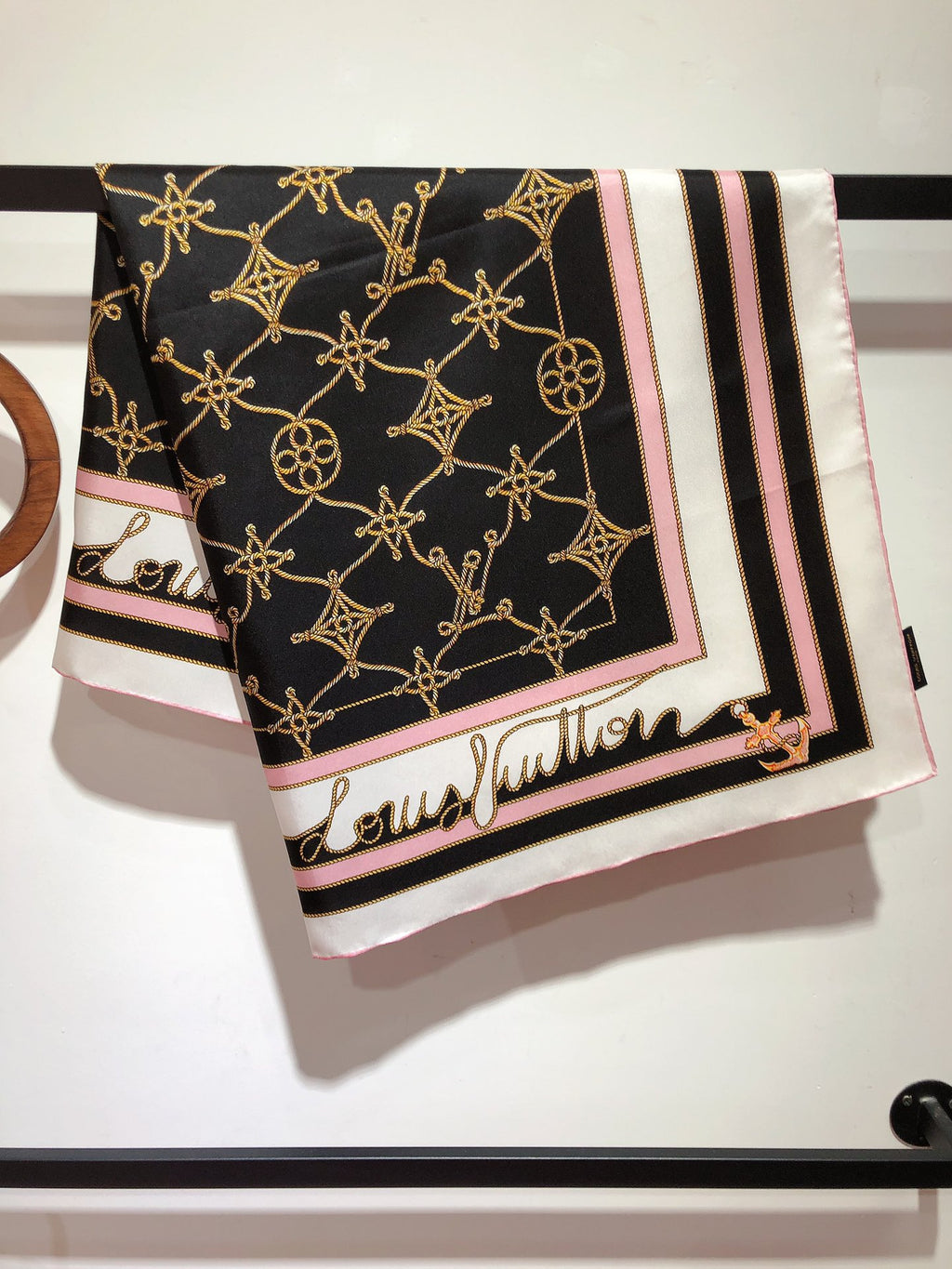 W1N36E3 Popular Silk Scarve