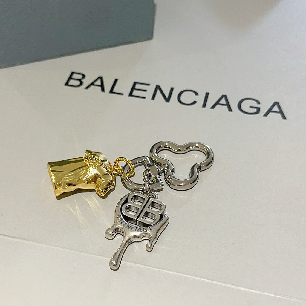 A1Z105J74   Popular bag 's charms accessories