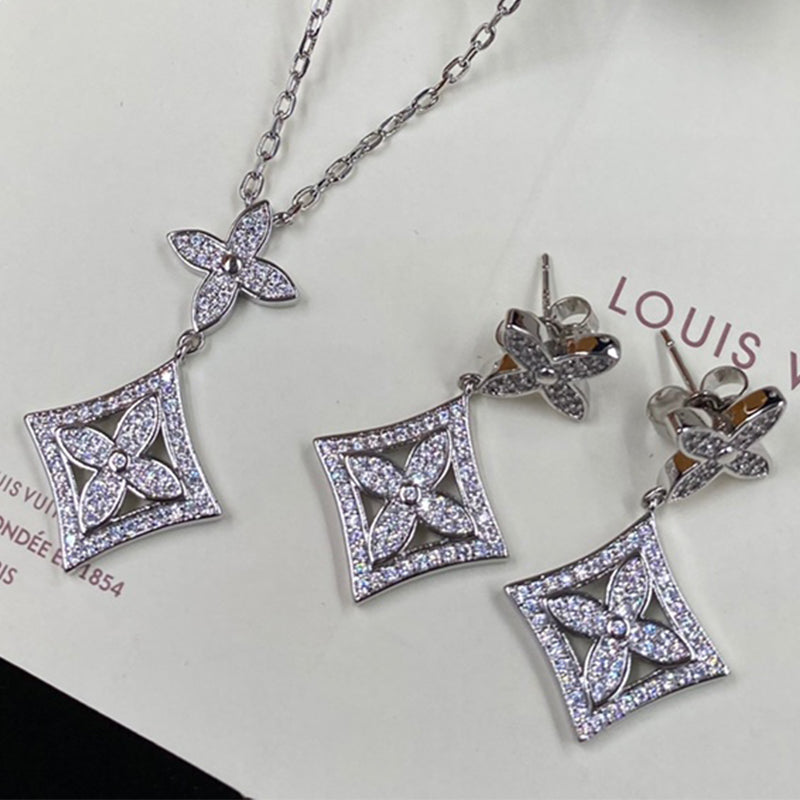 X1B62E190X Popular   Earrings. Necklaces