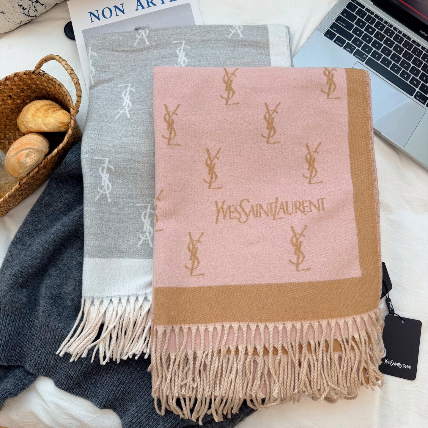 W1R86SL1  Popular Winter Scarves