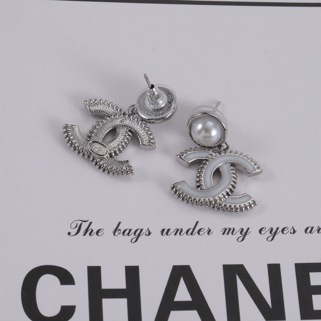 X1Z94C785E Popular  Earrings