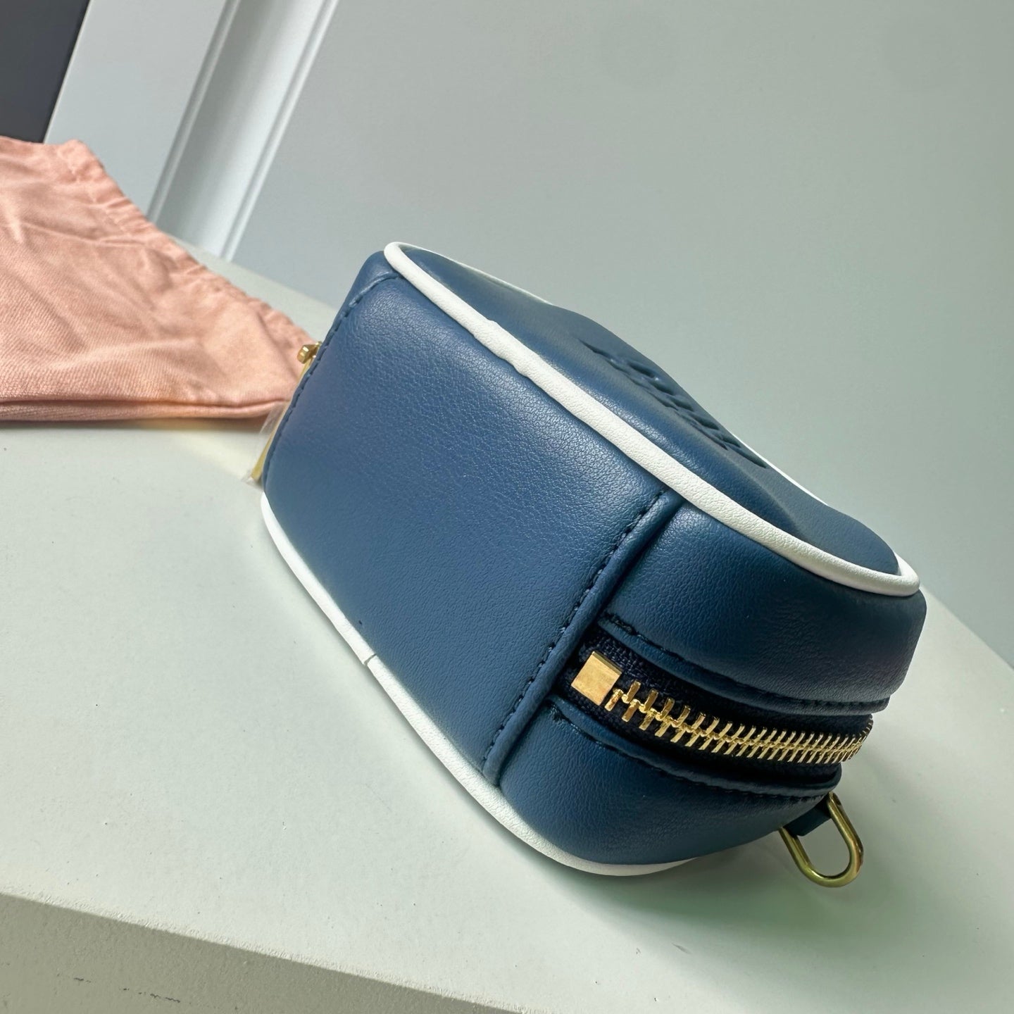 B1P46A164 Popular leather bags