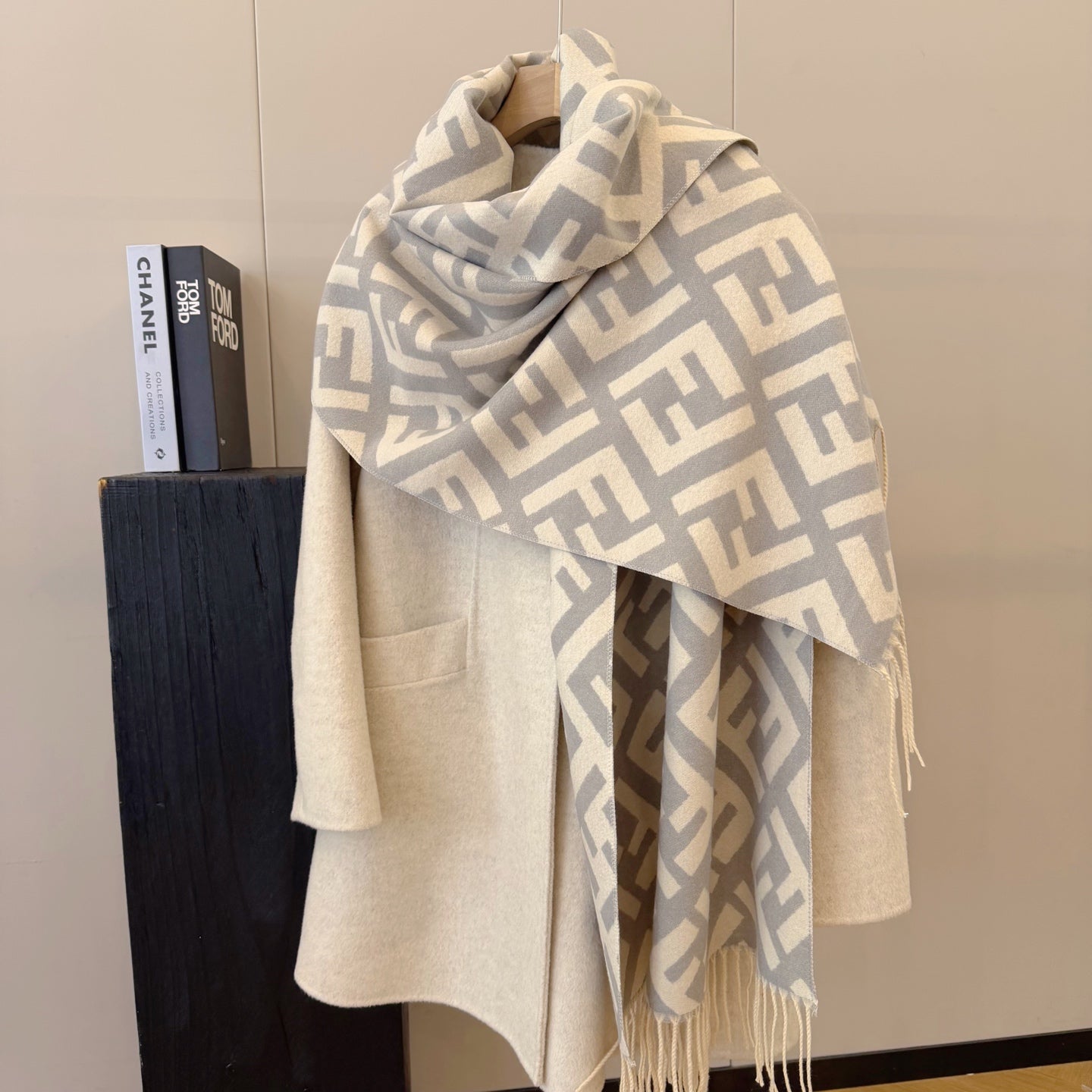 W1R86F58 Popular Winter Scarves