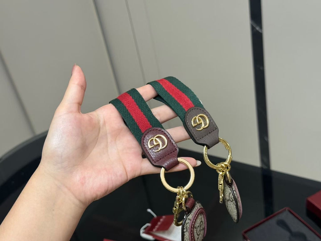 A1Z105B50 Popular bag 's charms accessories